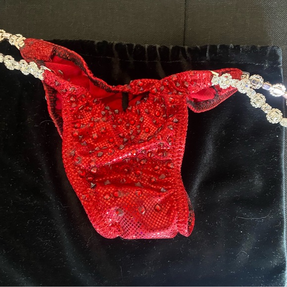 Competition Bikini Red on Red - Picture 6 of 7